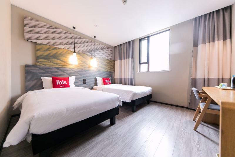 Ibis Shanghai Gubei Esterno foto